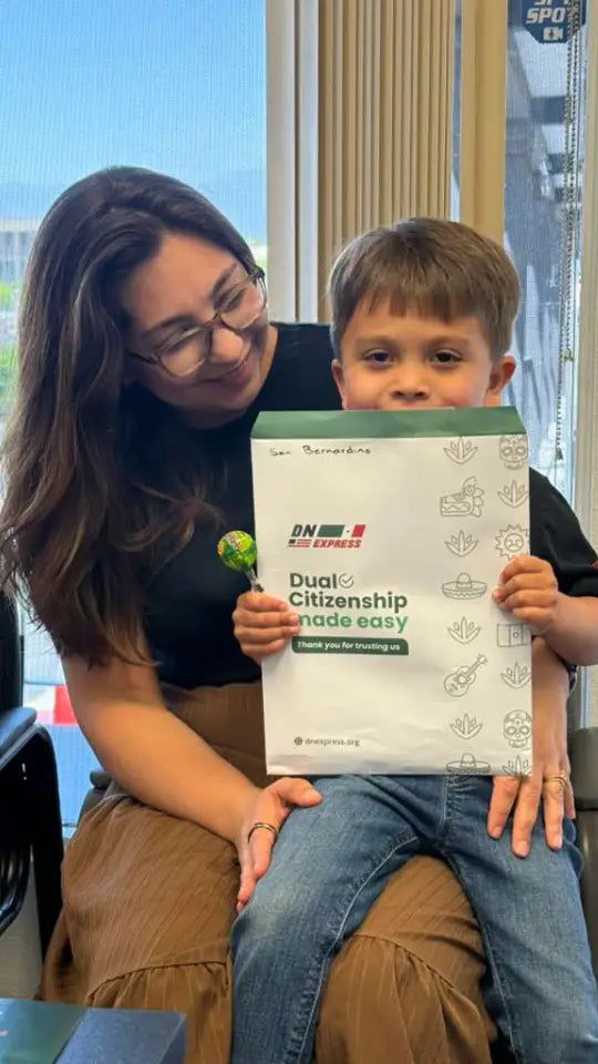 DNExpress client holding their Mexican and U.S. passports